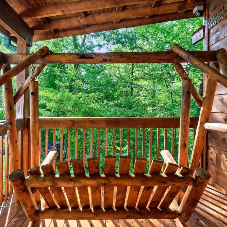 Pigeon Forge Mins I Gatlinburg I Hot tub I Firepit