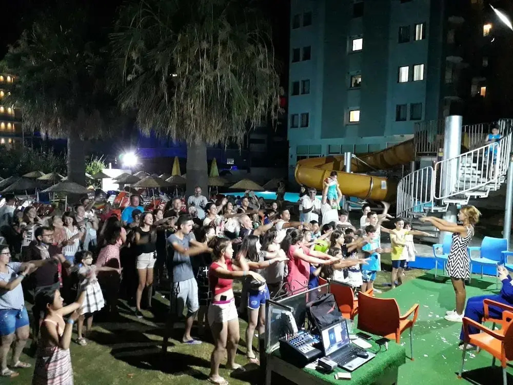 Bella Pino Beach Club Hotel