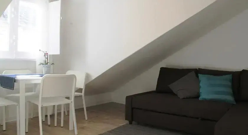 DAlmedina House