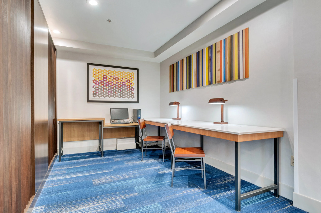 Holiday Inn Express Hotel & Suites Lake Elsinore by IHG