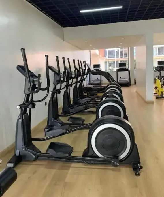 Urban Oasis - Modern Luxe 2 Bedroom Apt with pool, gym