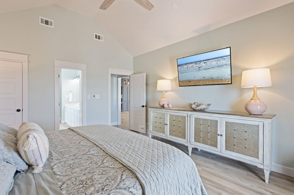 1 Crenshaw 3 Bedroom Home