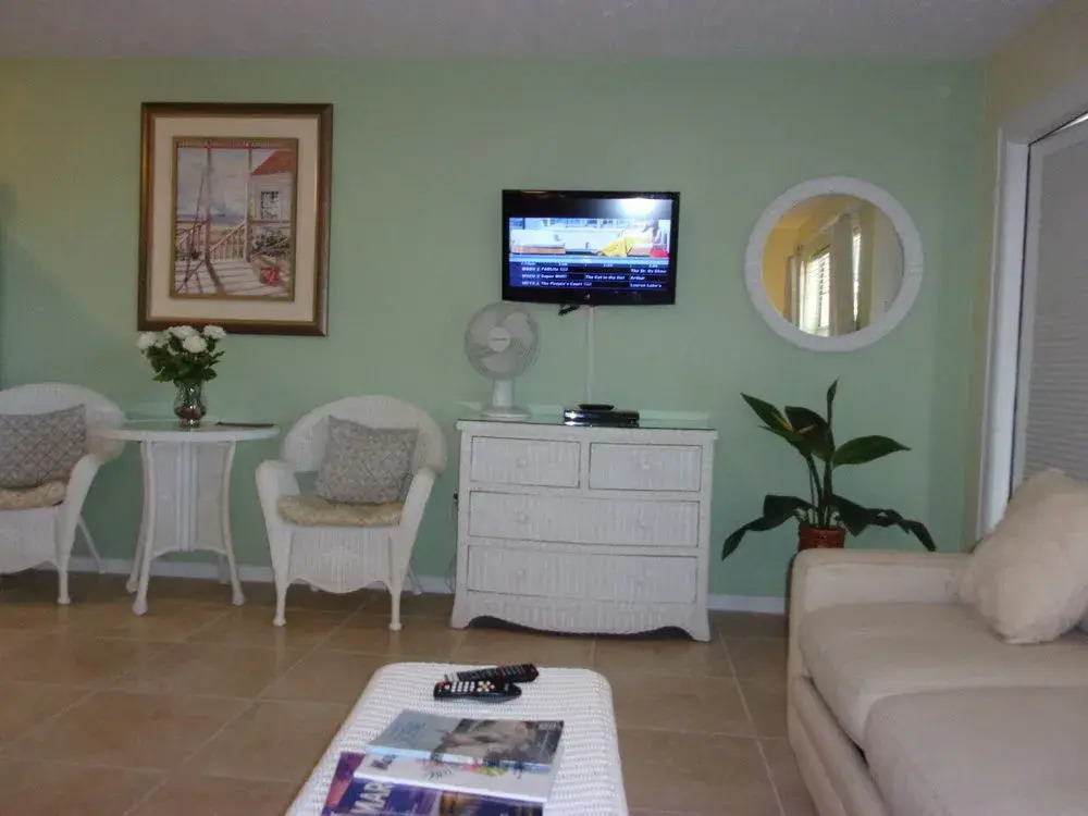 Marco Island Lakeside Inn