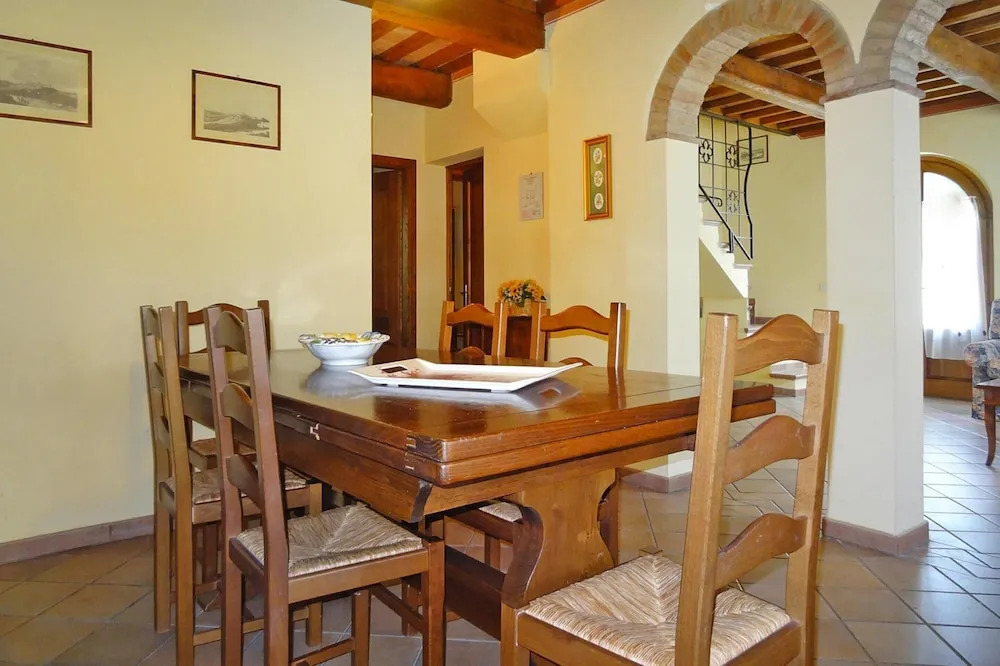 Villa in Montaione With Pool & Olive Oil
