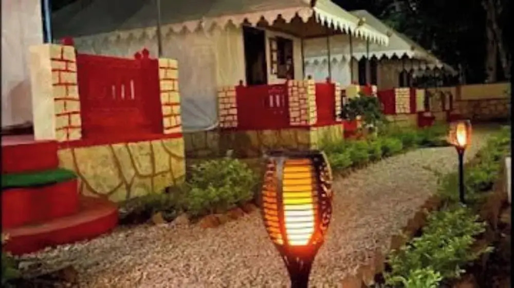 Quila Camps and Resort, Burja