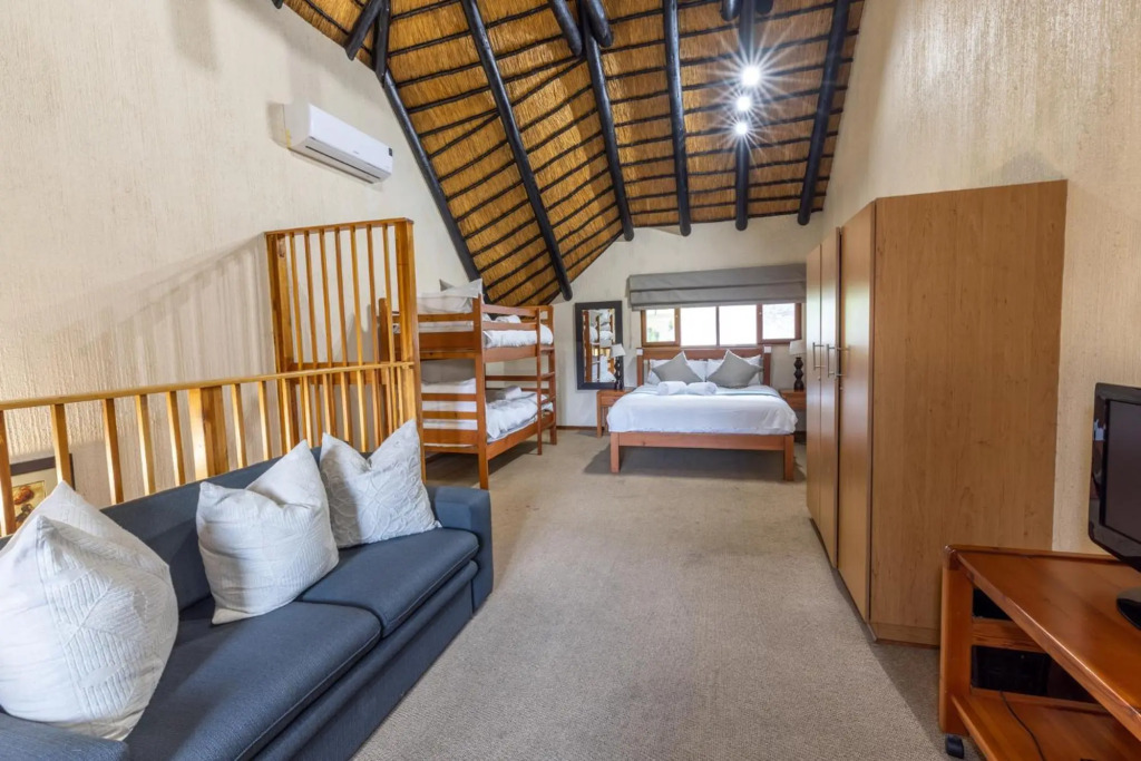 Legend Safaris - Kruger Park Lodge 257B