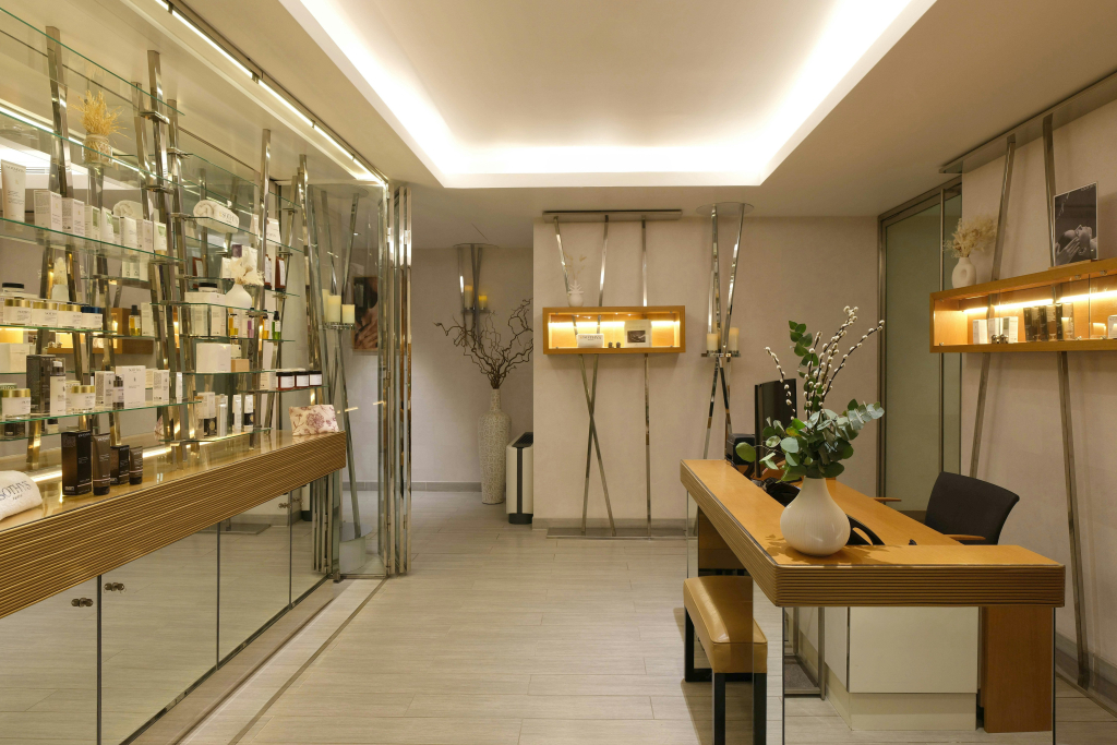 Five Seas by Inwood Hotels