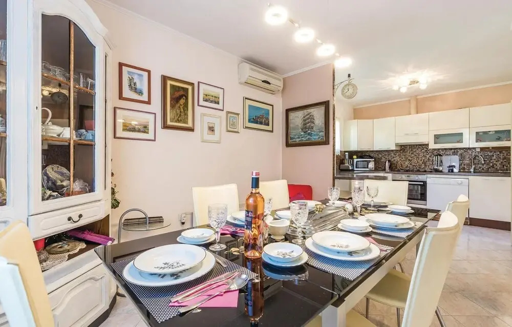 Gorgeous Home In Kastav
