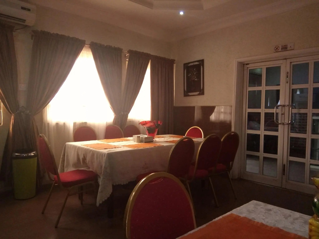 Rila Muam Castle Hotel