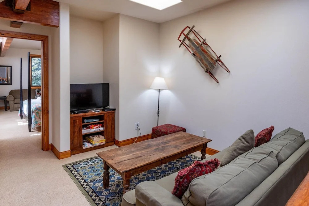 Aquila Lodge - Unit 5