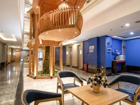 City Encounter Boutique Art Hotel