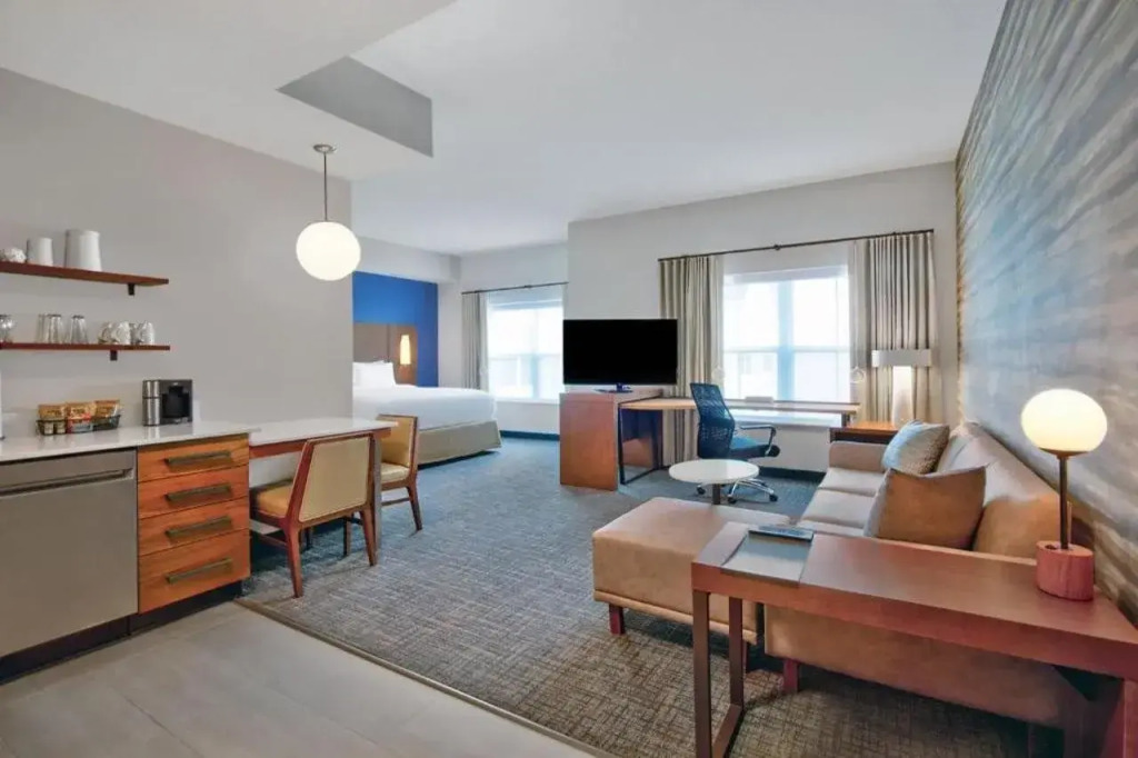 Residence Inn by Marriott Orlando at FLAMINGO CROSSINGS Town Center