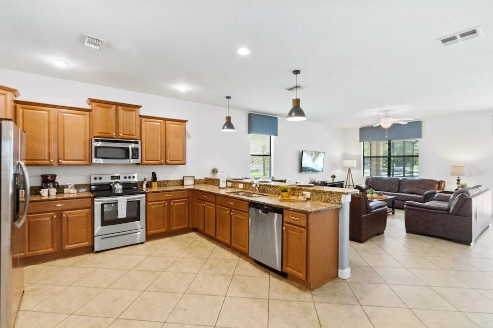 GIANT Villa wPrivate Pool&Spa, Game Room, & More