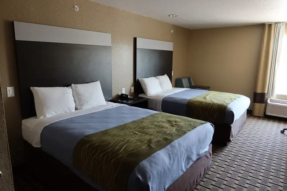 West Worth Inn & Suites White Settlement