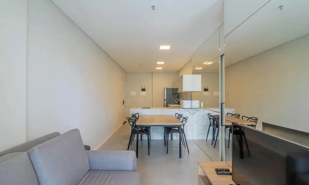 Your Exclusive Stay Just Steps From the sea in Meia Praia - FFS II