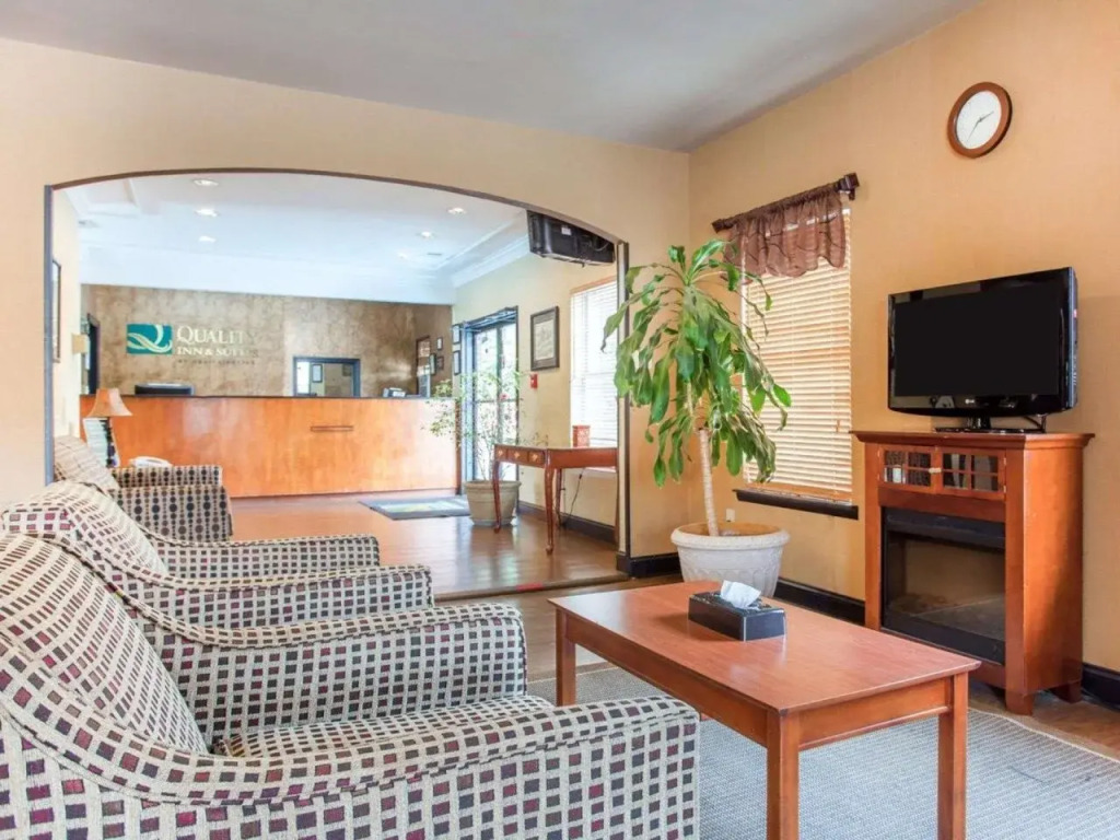 Quality Inn & Suites Lexington