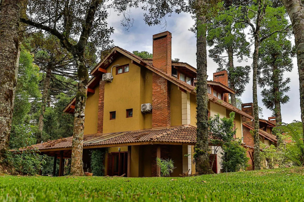 Tríplex Laje de Pedra - Canela