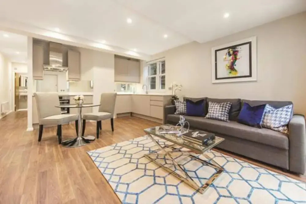 1 Bedroom Garden Flat In Hammersmith