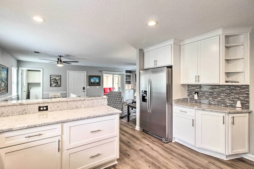 Ideally Located Luxe Beach House on Tybee Island