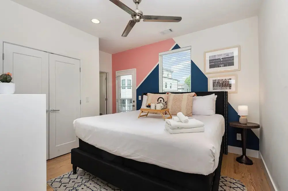 Citrine-private Patio & Balcony-near Germantown