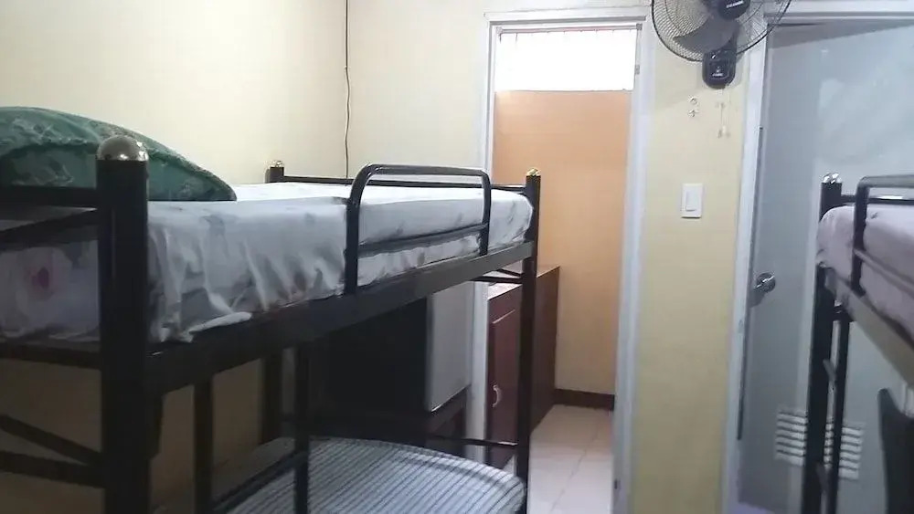 Garces Budget Apartelle