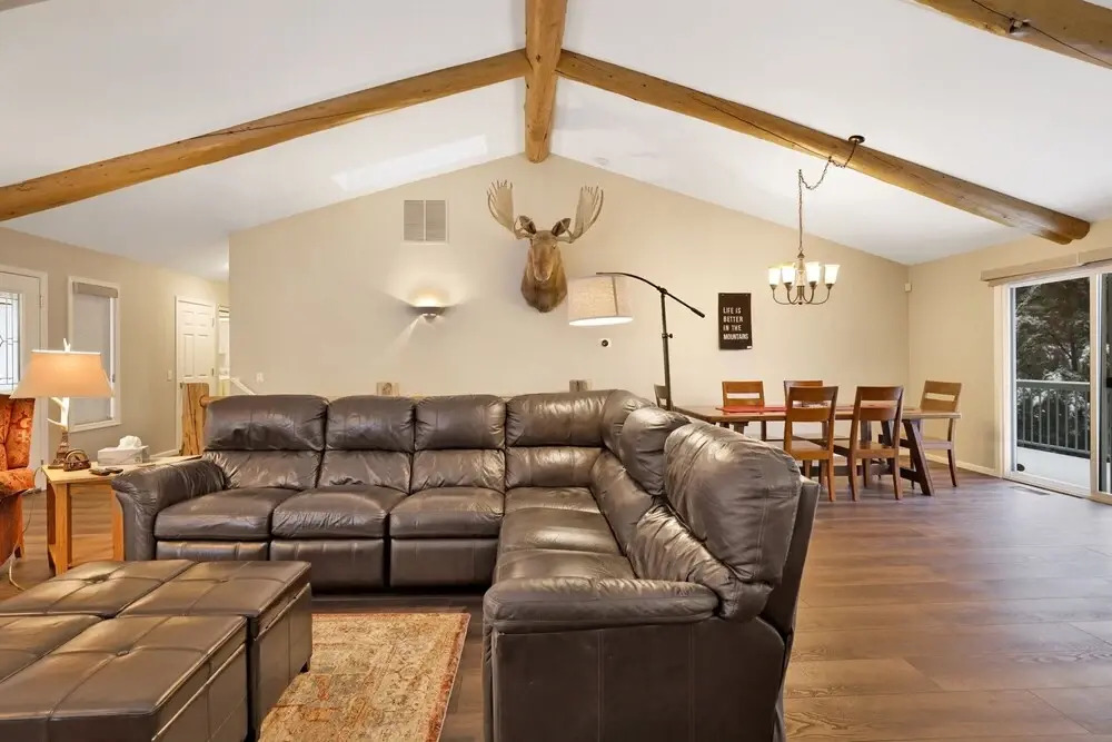 2220-castle Glen Gem 3 Bedroom Home by Redawning