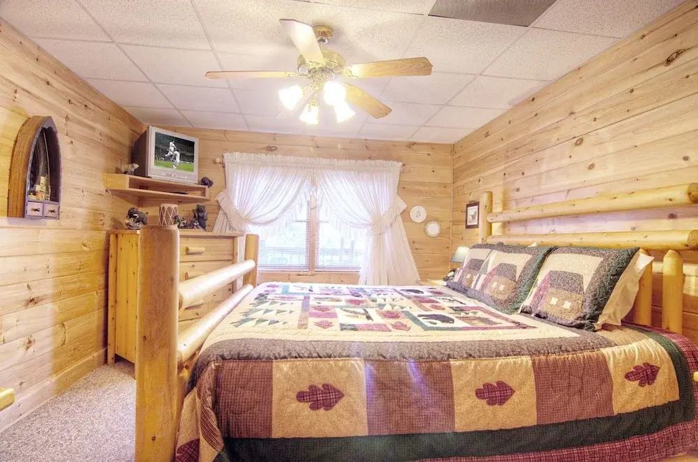 Bearly Country by Eagles Ridge Resort