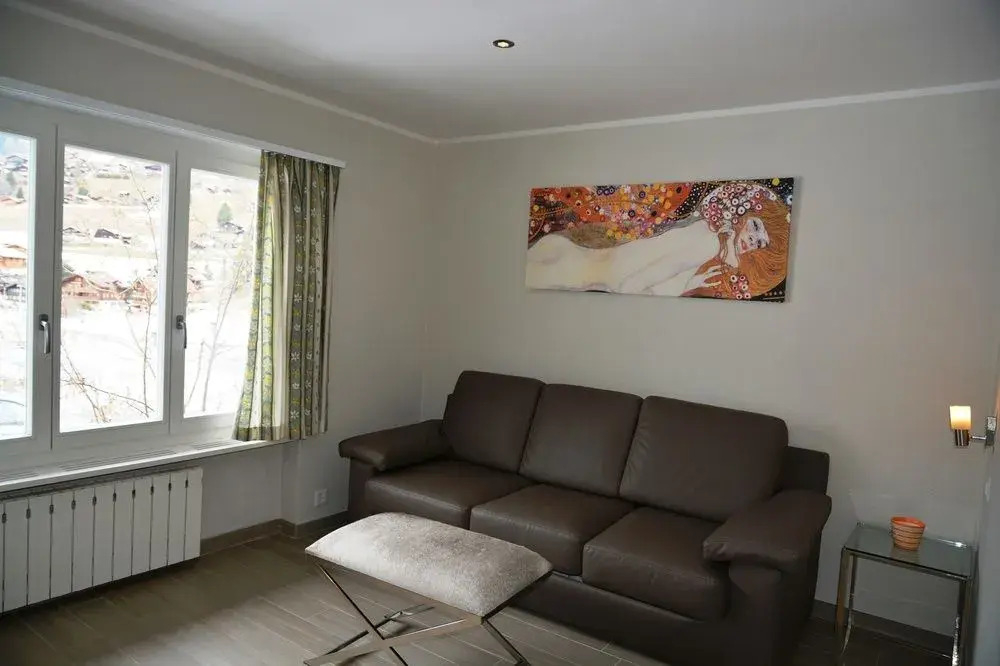 Chalet Dolphin NEW