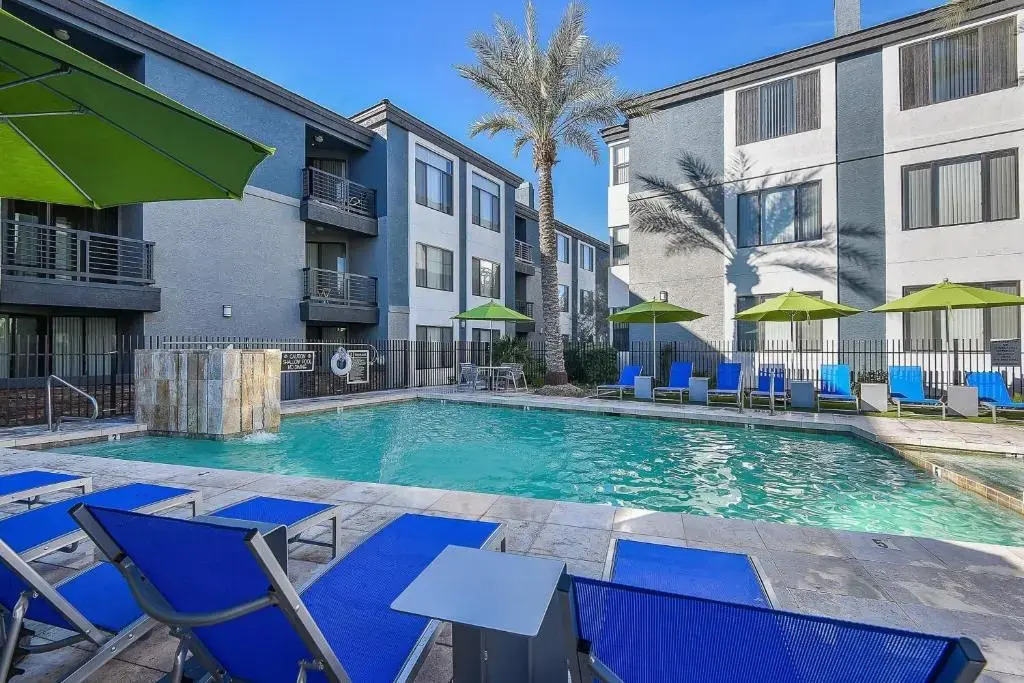 Modern 1BR Apt Located In The Heart of Scottsdale