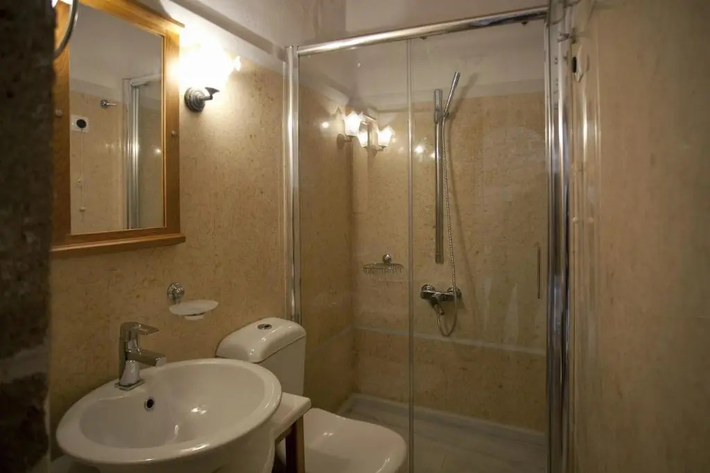 Likinia Hotel