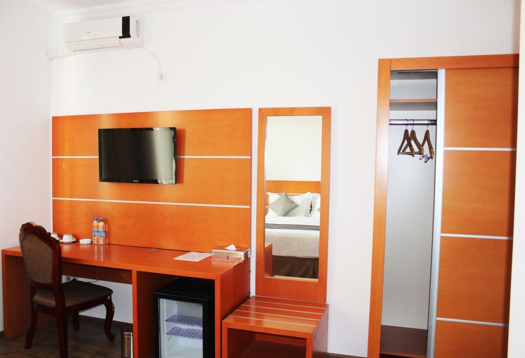 Dormitory Hualing Tbilisi Hotel