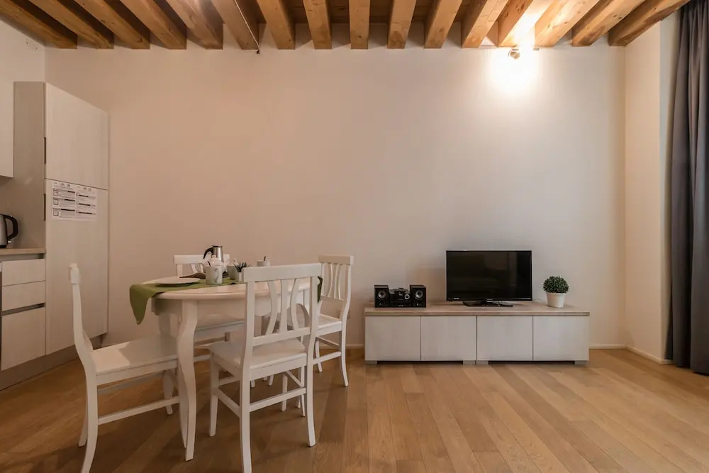 Mazzoni 15 Modern Flat