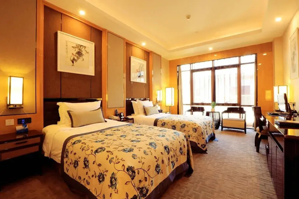 Yun-zen Jinling Lotus Hotel