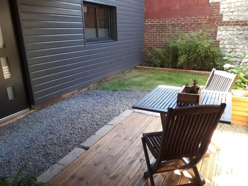 Studio avec jardin et stationnement gratuit à Rouen