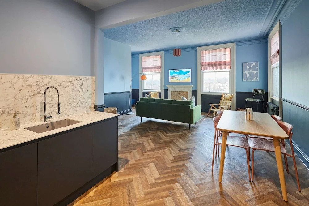 Host Stay 18 The Zetland
