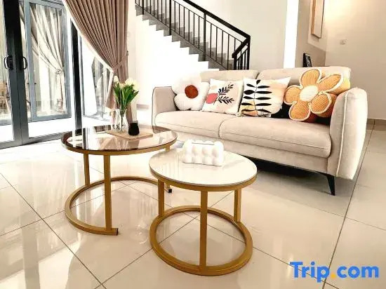 Modern Stylish 4BR Family House @ Machang Bubok