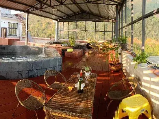 Longyuan Hotel