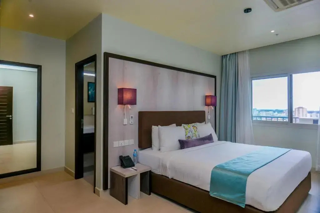 Aura Suites