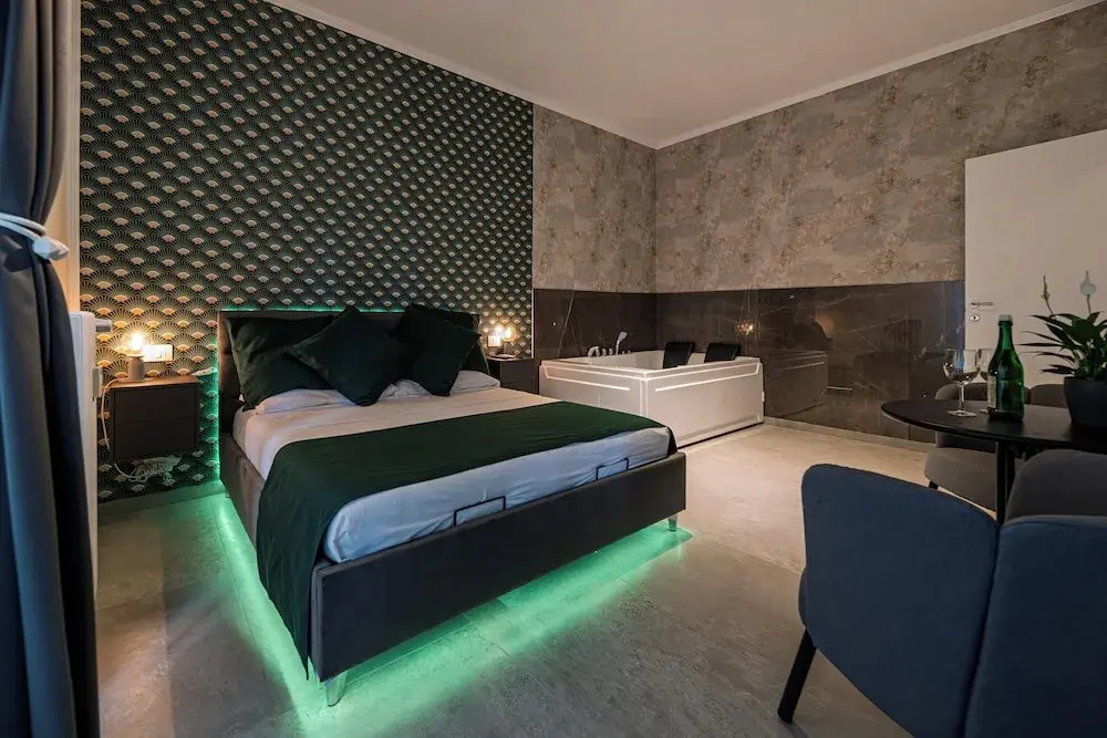 Luxury Jacuzzi Suites Rome - You Rhome