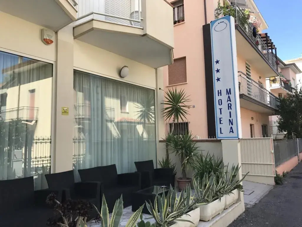 Hotel Marina