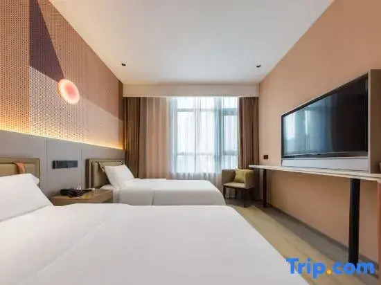 Young Hotel
