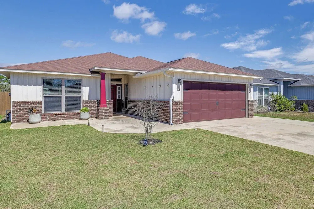 Spacious Navarre Retreat w/ Fenced-In Yard