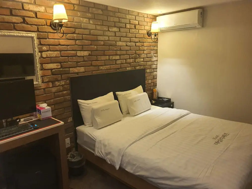 Daily Heaven Hotel