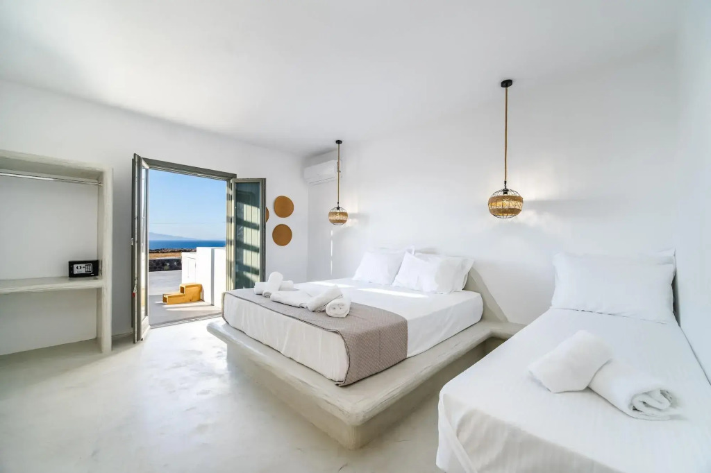 The Amethyst Exclusive Suites Oia