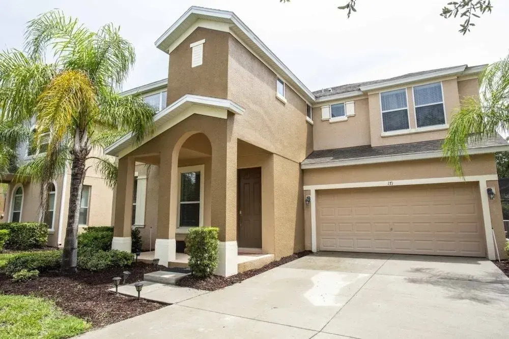 6-bedroom house w/ private pool 10 min from Disney