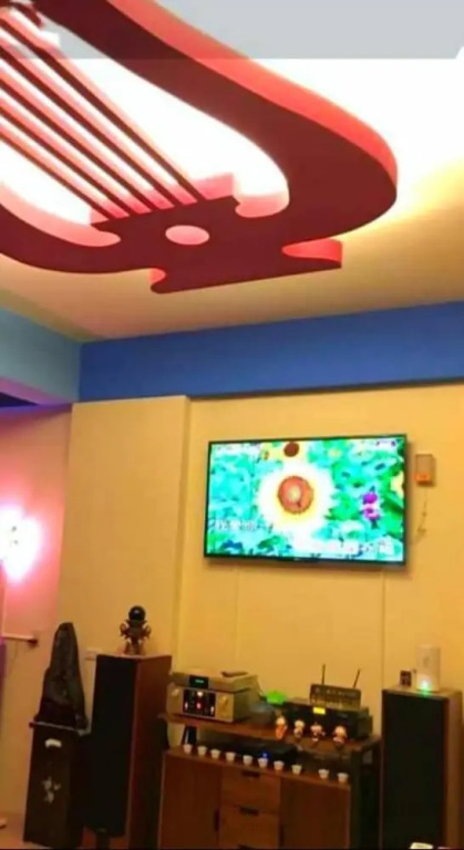 Santorini Family Themed Inn