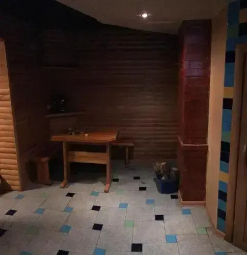 Hotel 412