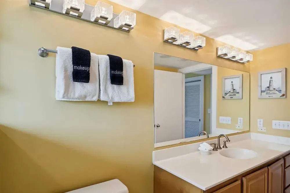 Sandpiper Cove 1157 2 Bedroom Condo by RedAwning