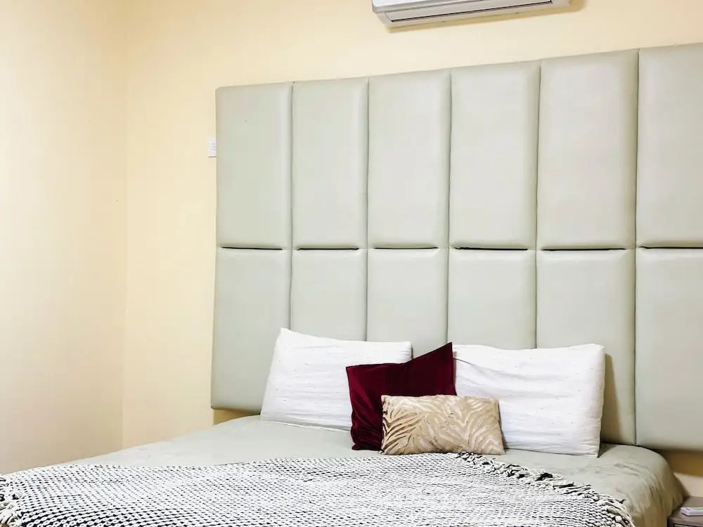 Executive Private Standing apt in Lusaka