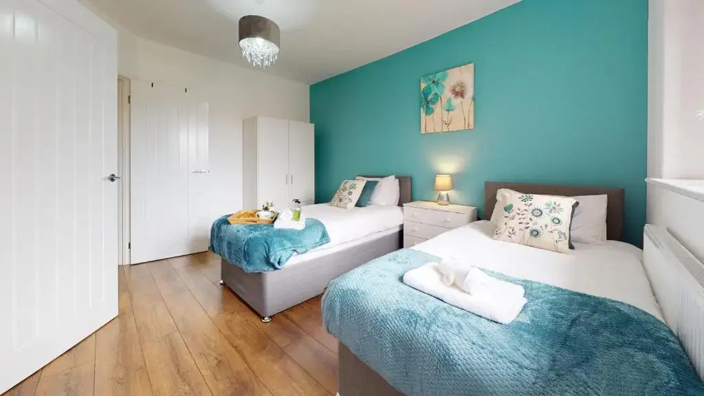 Spacious Apt Ideal for Families with 2 Parking Spaces by SRK Accommodation
